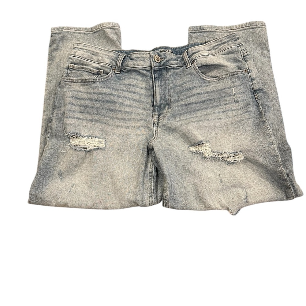 Maurices Distressed Light Blue Women's Jeans Size 16